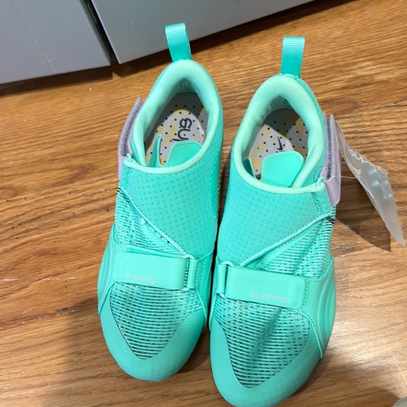 Nike cycling shoes. Never worn. - Picture 3 of 3